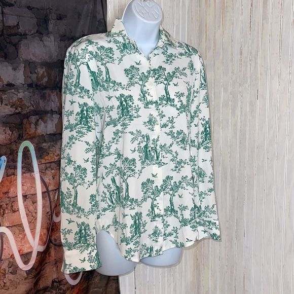 : green button up - Picture 5 of 12